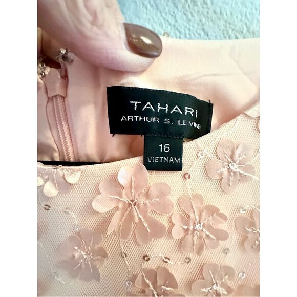 NWT Tahari ASL Women's Peach Floral Lace Overlay Dress.  Size 16 - Picture 9 of 11